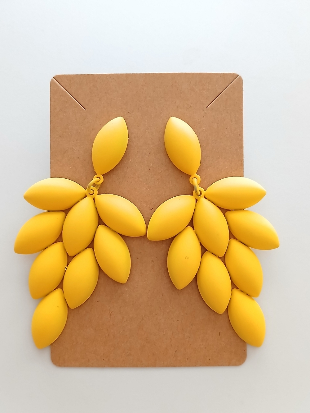 Fashion Jewelry Bright Yellow Cluster Leaf Drop Earrings - Picture 2 of 3